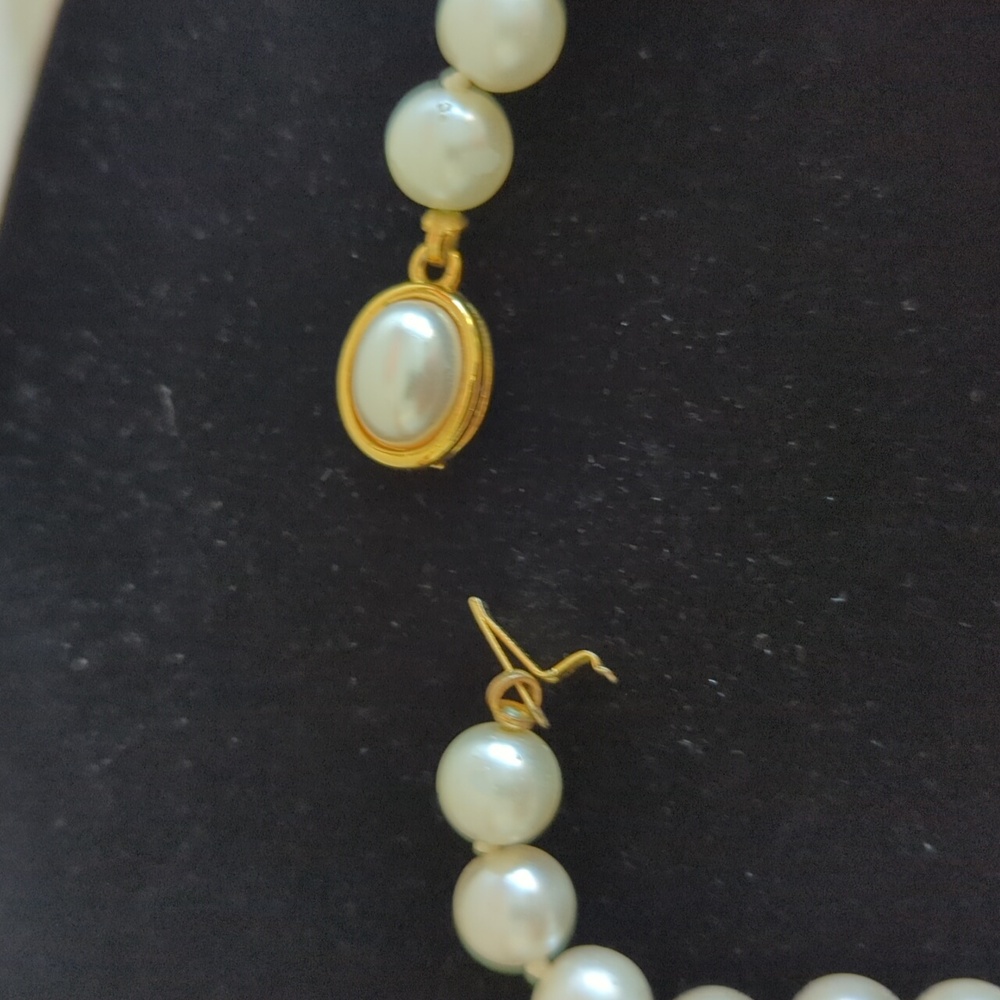 Beautiful Pearls - Picture 3 of 6